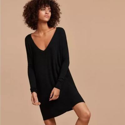 NWT Aritzia Wilfred Free Gail Light Weight Sweater Dress Black Size Medium
