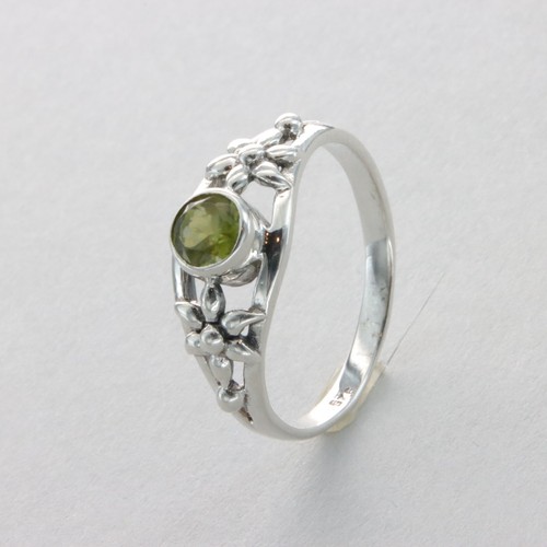 Triple Round Green PERIDOT Flower Ring Multiple Sizes 925 STERLING SILVER #37e - Picture 2 of 8