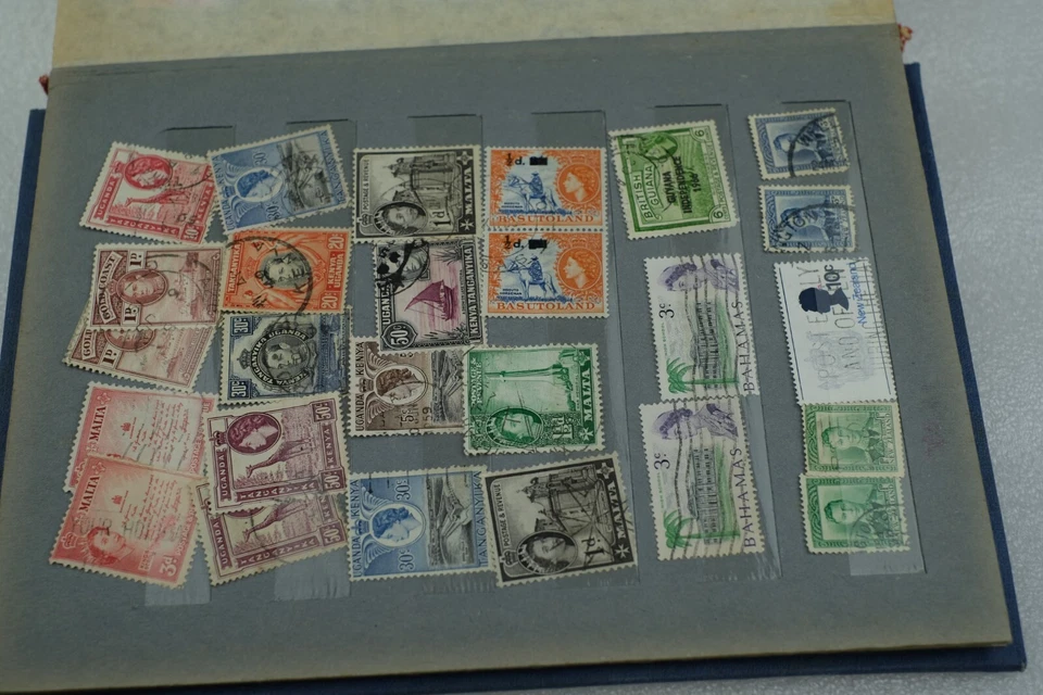 worldwide stamps collections lots album  Vintage Rare Classic Antique Genuine - Image 2 of 4