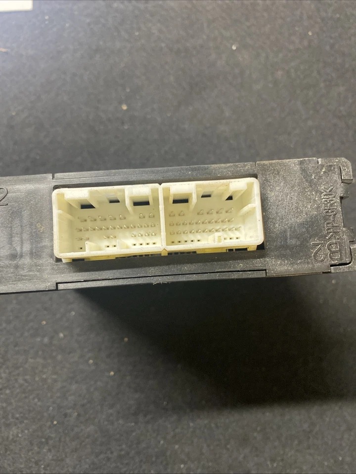 2009 Subaru Outback 2.5i módulo de controle de transmissão TCM TCU 31711AL573 FABRICANTE DE EQUIPAMENTO ORIGINAL - Imagem 2 de 2