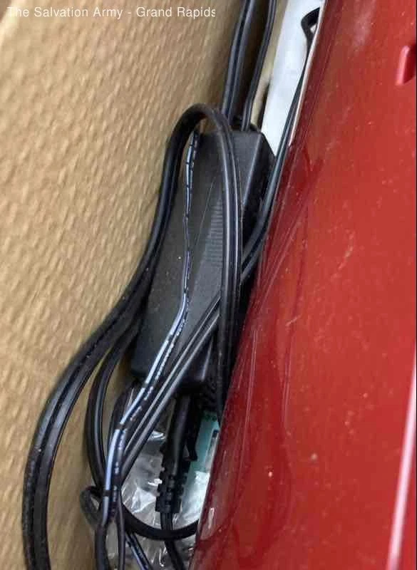 Cricut Cake Red Personal Electronic Die Cutting Machine For Cake Decorating - Image 4 of 4