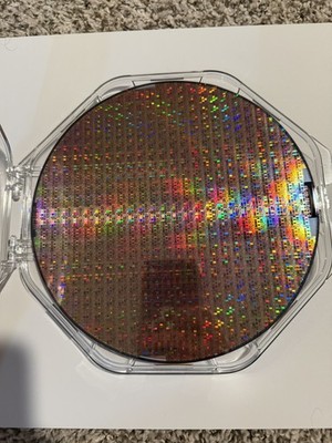 Semiconductor On Silicon 8 Inch 200mm Wafers for Decoration or Educational Use 