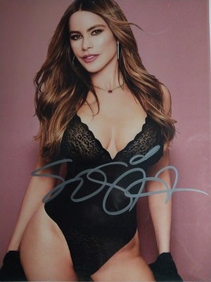 Sofia Vergara Signed 8x10 Photo Original Matte Finish COA Last One