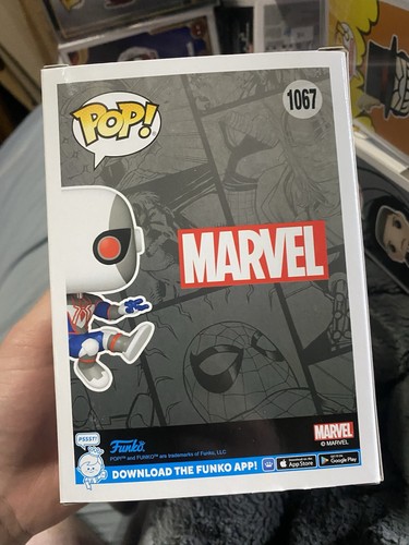 Funko Pop! Spider-Man (armadura de ojos de insecto) #1067 exclusivo de la Convención de invierno - Imagen 5 de 6