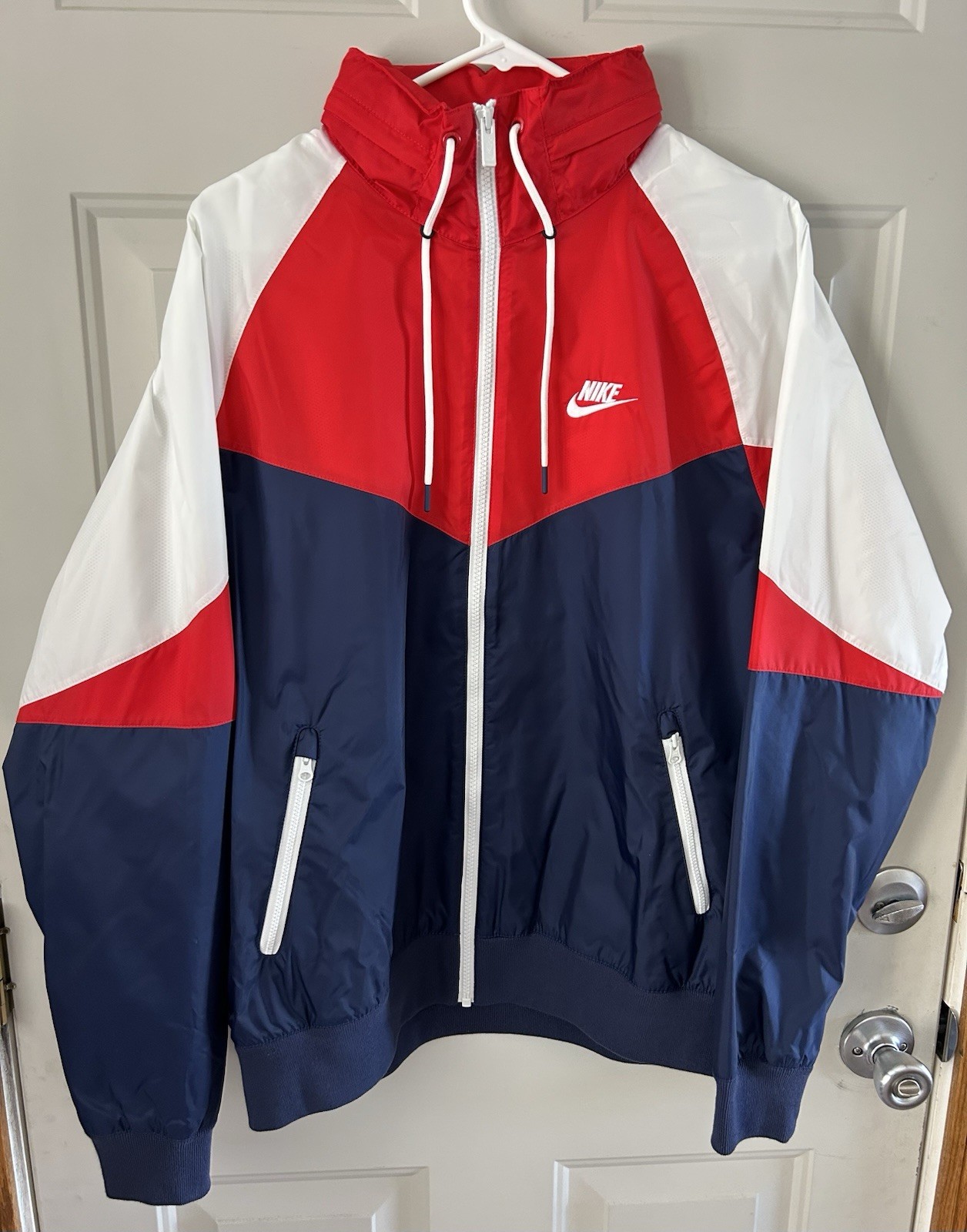 Nike Windrunner Jacket Hooded Foldable Windbreake… - image 15