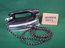 Vintage Proctor Silex Steam Iron Cloth w/Covered Cord Model 70727 1200W 120V