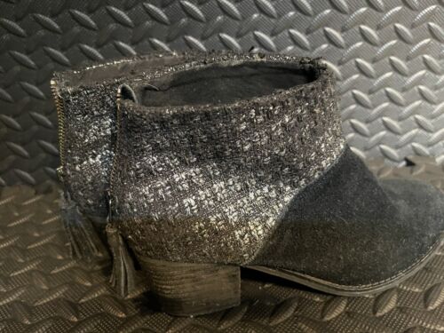 Toms Womens Shoes Leila Black Suede Metallic Tassel Zip Booties Size 8