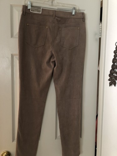Chico's die ultimative Passform Kunstleder schmale Hose Taos taupe Größe 0,5 neu mit Etikett - Bild 5 von 9