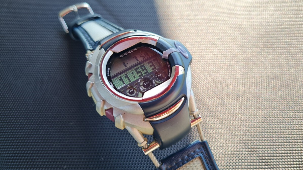 希少 casio G-SHOCK × pinin farina ピニンファリーナ RARE Limited CASIO G-shock GE2000 Pininfarina LCD digital