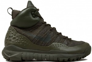 nike acg trainers uk