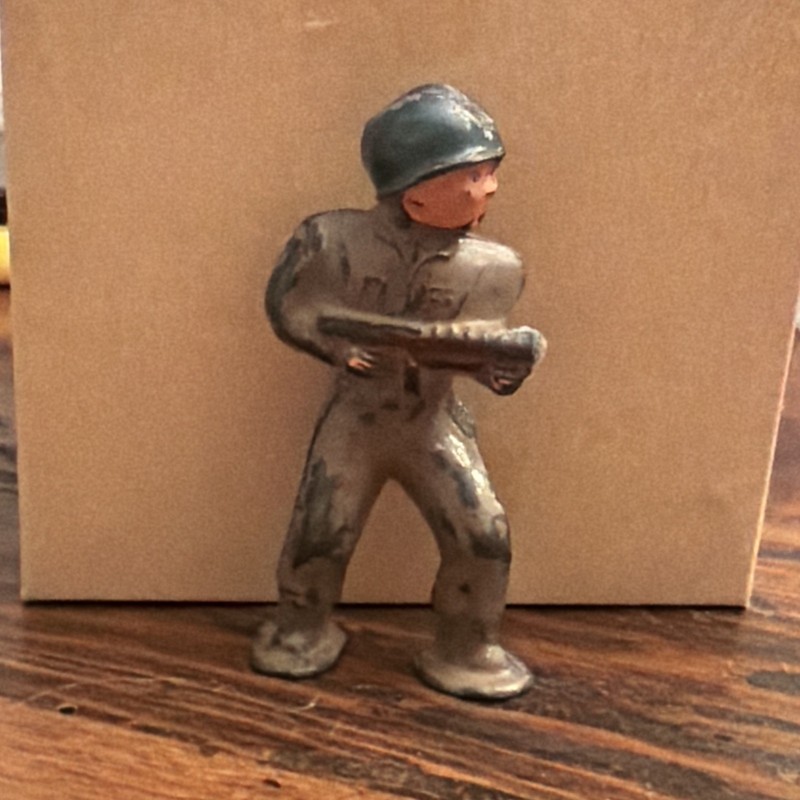 Barclay Manoil Lead Artillery Toy Soldier Green Helmet