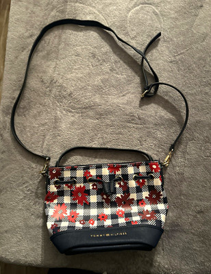 Tommy Hilfiger Plaid Floral Drawstring Bucket Crossbody Bag Detachable Strap