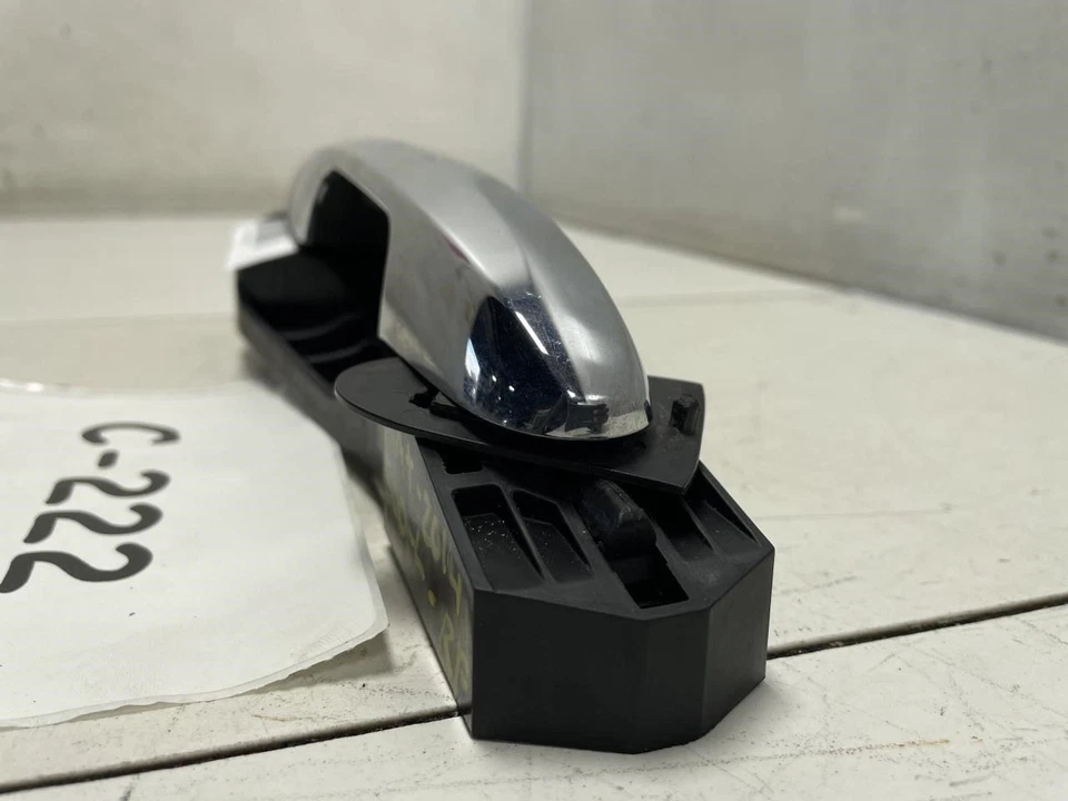 Fiat 500L 2014 manija de puerta exterior del lado del pasajero delantero derecho cromada OEM+ Foto 2 de 4