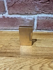 S.T. Dupont Ligne 2 Gas Lighter – Gold Finish – Vintage – Made in France