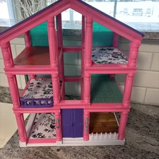Kids Connection 3-Story Doll House PlaySet Portable!