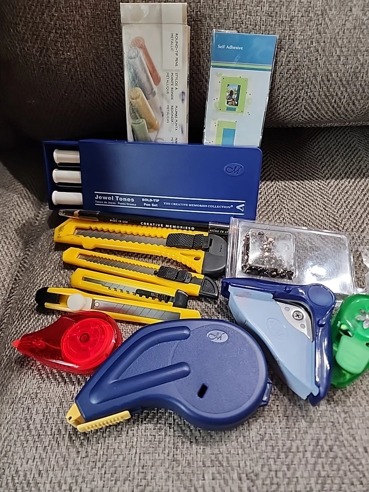 HUGE Creative Memories Lot Scrapbooking Bag Stencils Stickers Cutters Pages Pens - Image 4 of 4