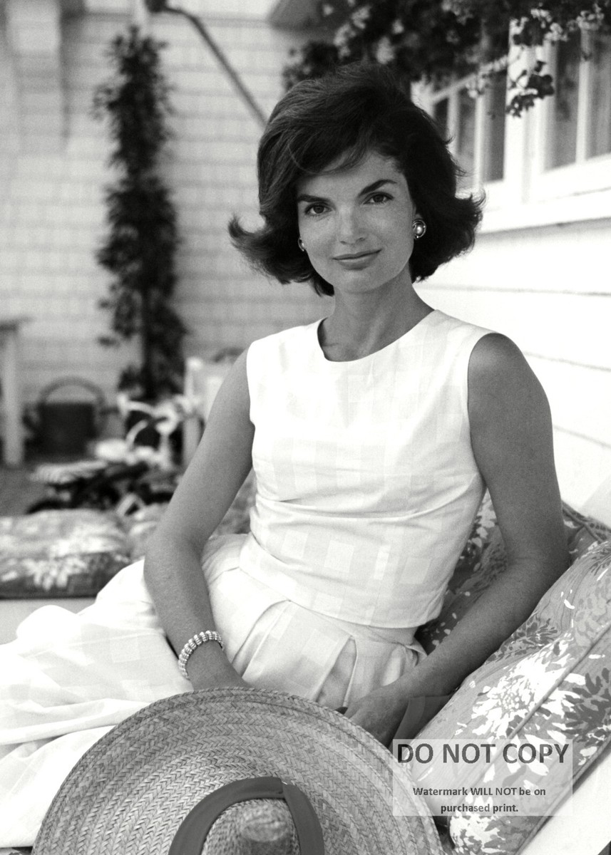 ジャクリーン・ケネディのスナップ写真（コンタクトプリント） 5X7* PHOTO - JACQUELINE 