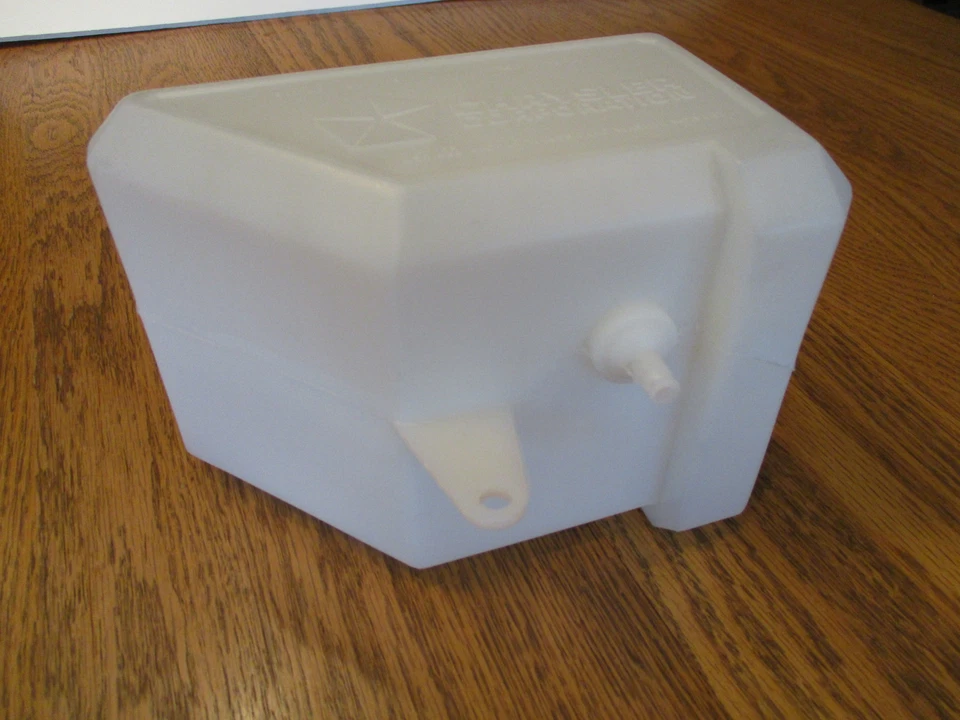 全新 挡风玻璃洗衣机 水库 适合 1965 - 1966 年 克莱斯勒 Newport,New Yorker,300 — 第 2/3 张图片