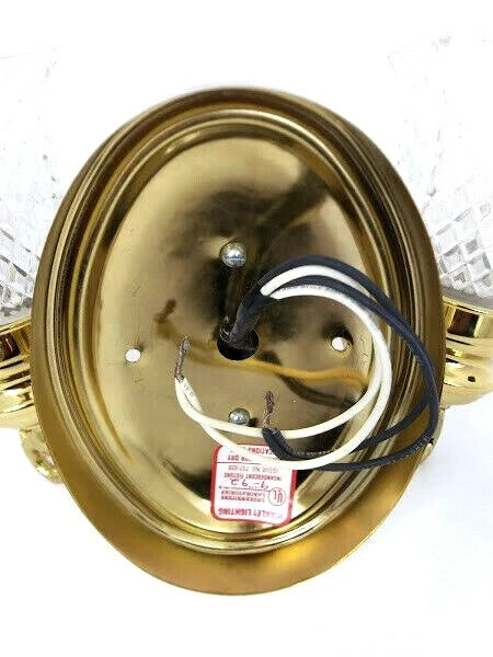 Hinkley Lighting Wall Scounce Sophisticated Brushed Brass Light Fixture - Image 2 of 4