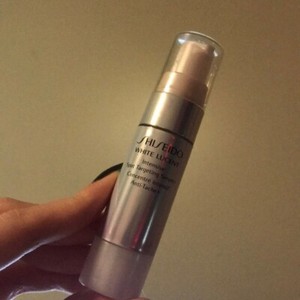 Shiseido White Lucent Intensive Spot Targeting Serum+ 9 ml