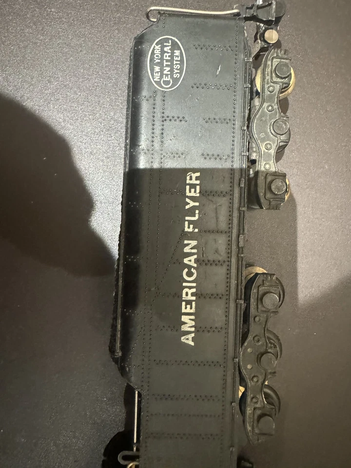 "S" AMERICAN FLYER #322, 4-6-4 STEAM LOCO, VERY GOOD SHAPE, READ, NEEDS TLC - Image 3 of 4