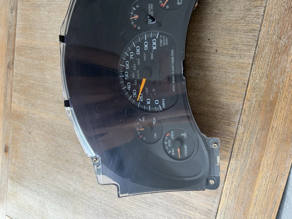 1996 1997 1998 Chevrolet Express 1500  Speedometer Cluster Gauge miles 188,958 - Image 2 of 4