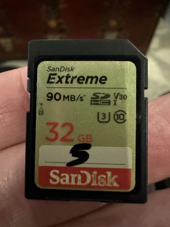 SanDisk Extreme PLUS 32GB SD USH-I Memory Card 90 MB/S - Used For One shoot - Image 3 of 4