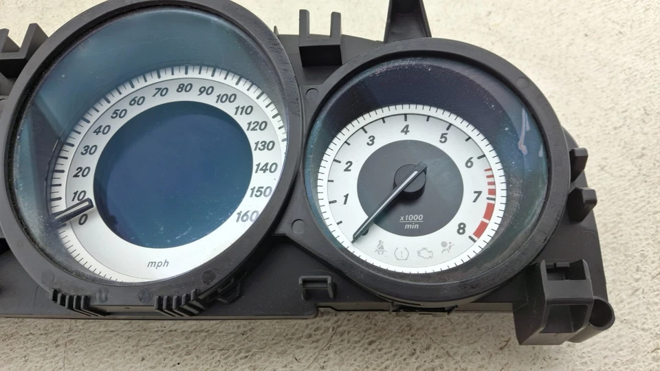 Cuadro de instrumentos velocímetro Mercedes C250 C300 2012-2014 OEM Foto 4 de 4