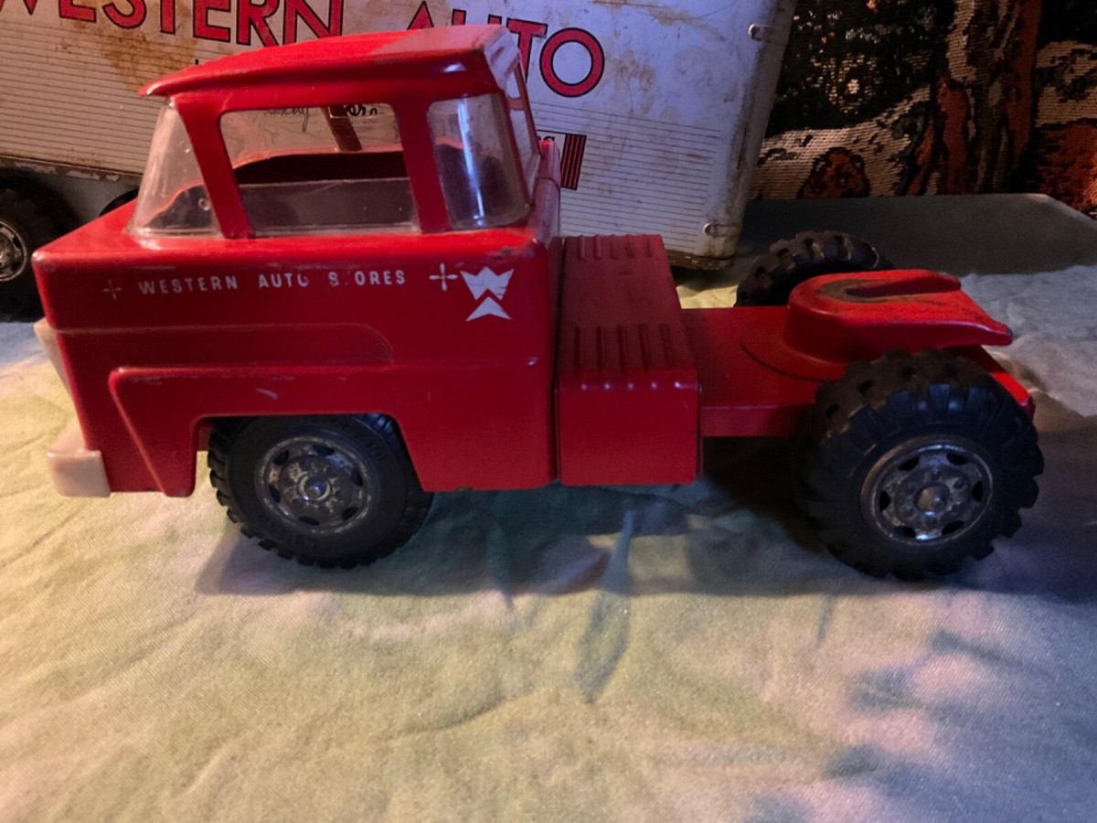Vintage 1950's Marx Semi Truck Western Auto Metal 25