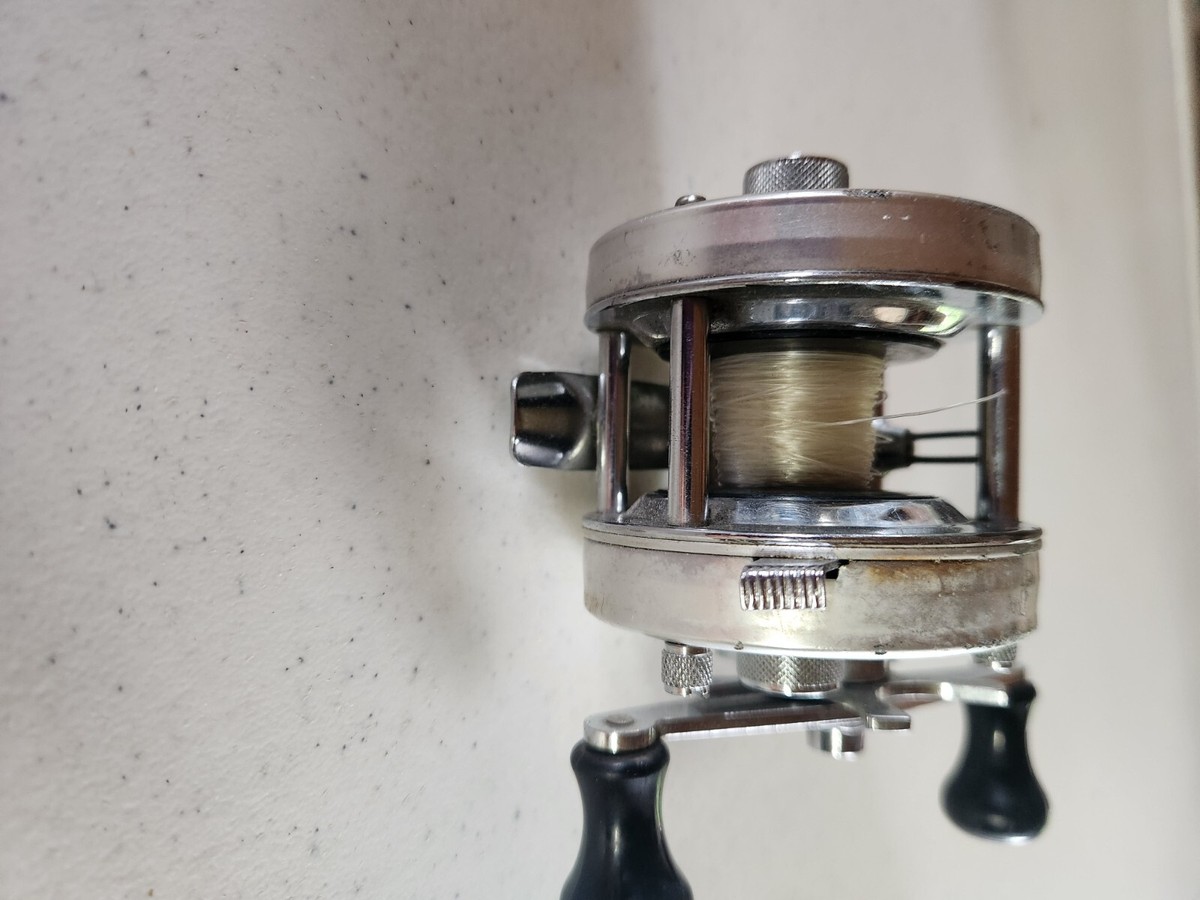 Abu Sweden 1977 Ambassadeur 4500C Fishing Reel Bait Casting