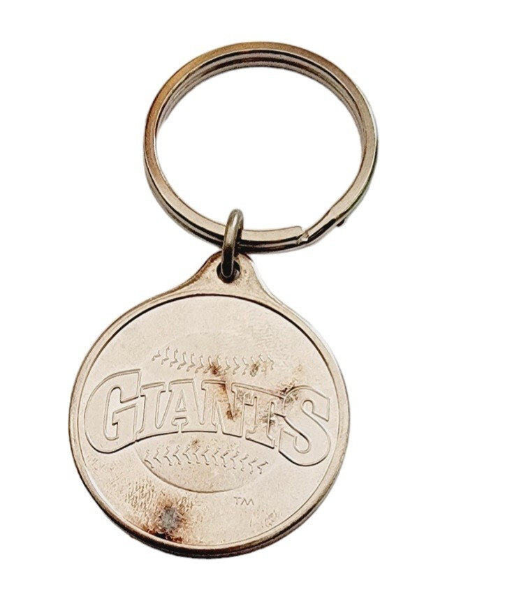 SF Giants Vintage Keychain Silver Plated Baseball Team Logo Souvenir
