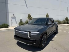 2026 Rivian R1T 
