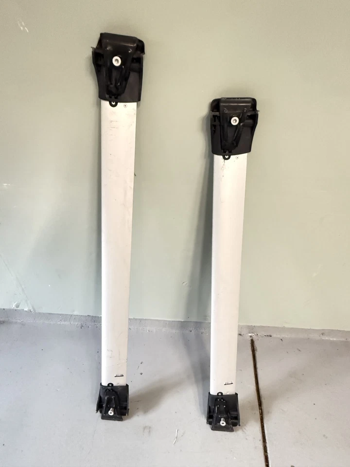 Barra transversal BMW X7 Yakima perfil bajo Foto 3 de 4