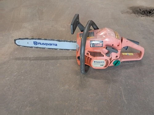 Husqvarna 142 E-Series Chainsaw W/16" Bar Runs But Needs Repair