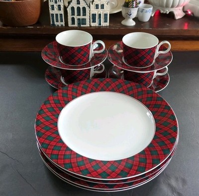 Arita Charles Roberts Tartan Plaid Christmas 12 Piece Dinner Plate Cup Saucer