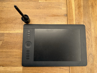 Wacom Intuos Pro Medium Grafiktablett Schwarz PTH 651/K