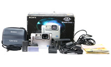 Extremely Rare Sony DSC-F55E Cyber-shot Digital Camera Carl Zeiss Full Set