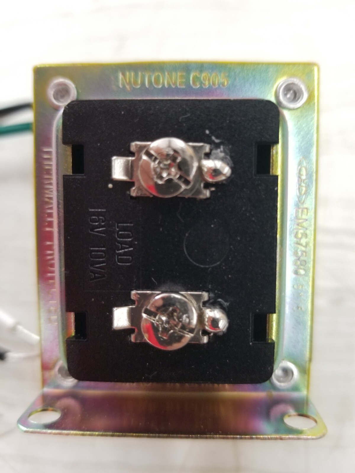 BroanNutone Model C905 120 Volt Primary 16 Volt Load Doorbell