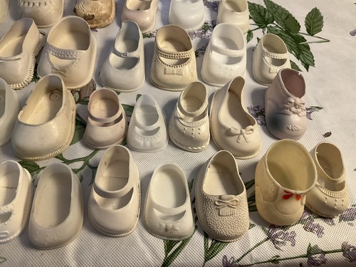 Vintage Lot Of 36 Single Doll Shoes As Is - Picture 3 of 8