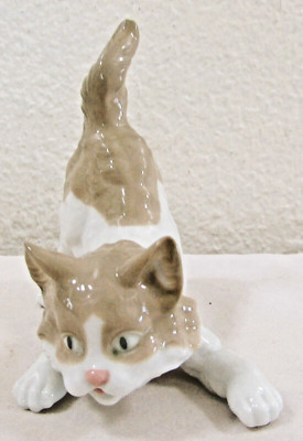 1980 Lladro Animals-Domestic Porcelain 5091 Scare-Dy Cat with Box 
