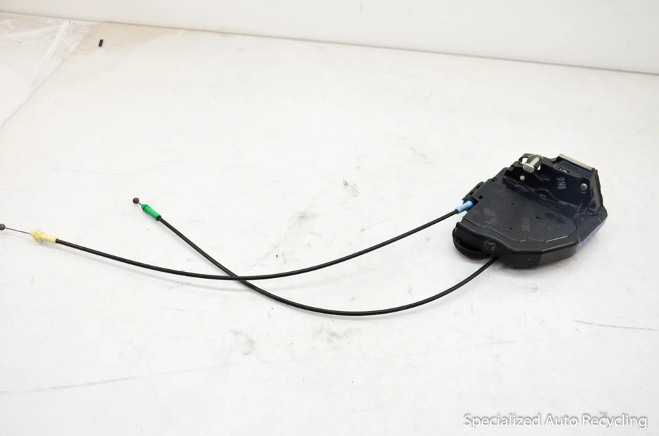 Toyota Matrix 2009 pestillo de puerta trasero derecho + motor actuador de bloqueo Foto 3 de 4