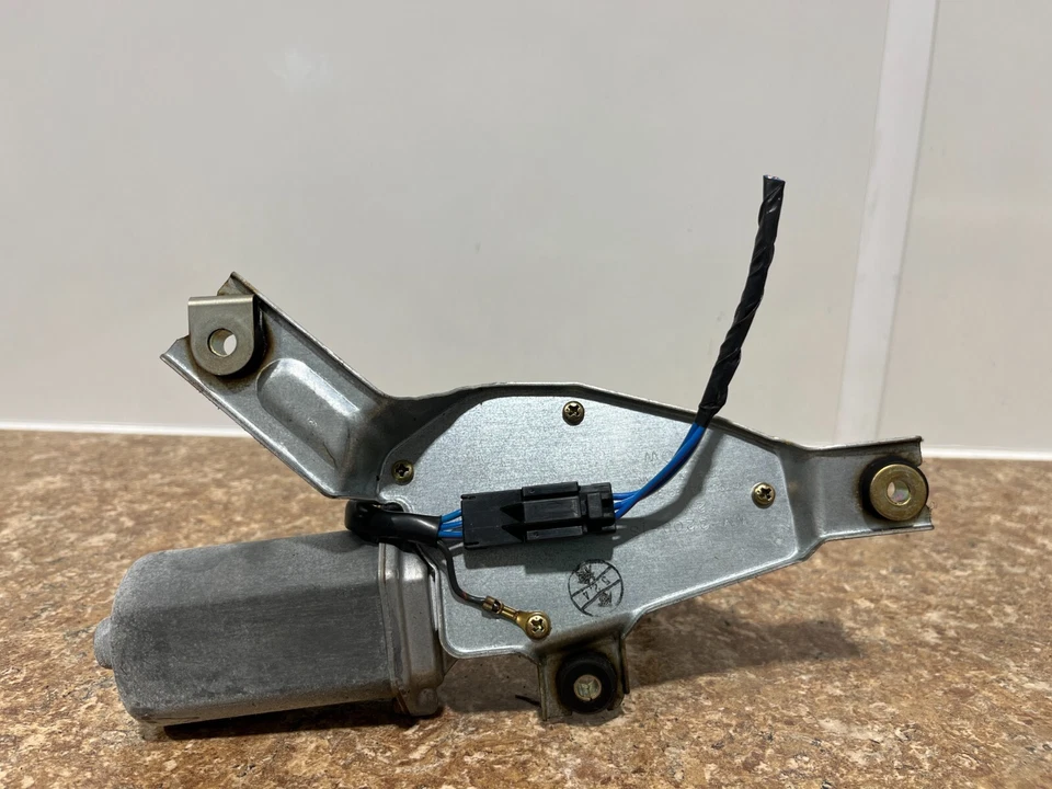 Motor limpiaparabrisas trasero MITSUBISHI EXPO LRV 1993 Foto 2 de 2