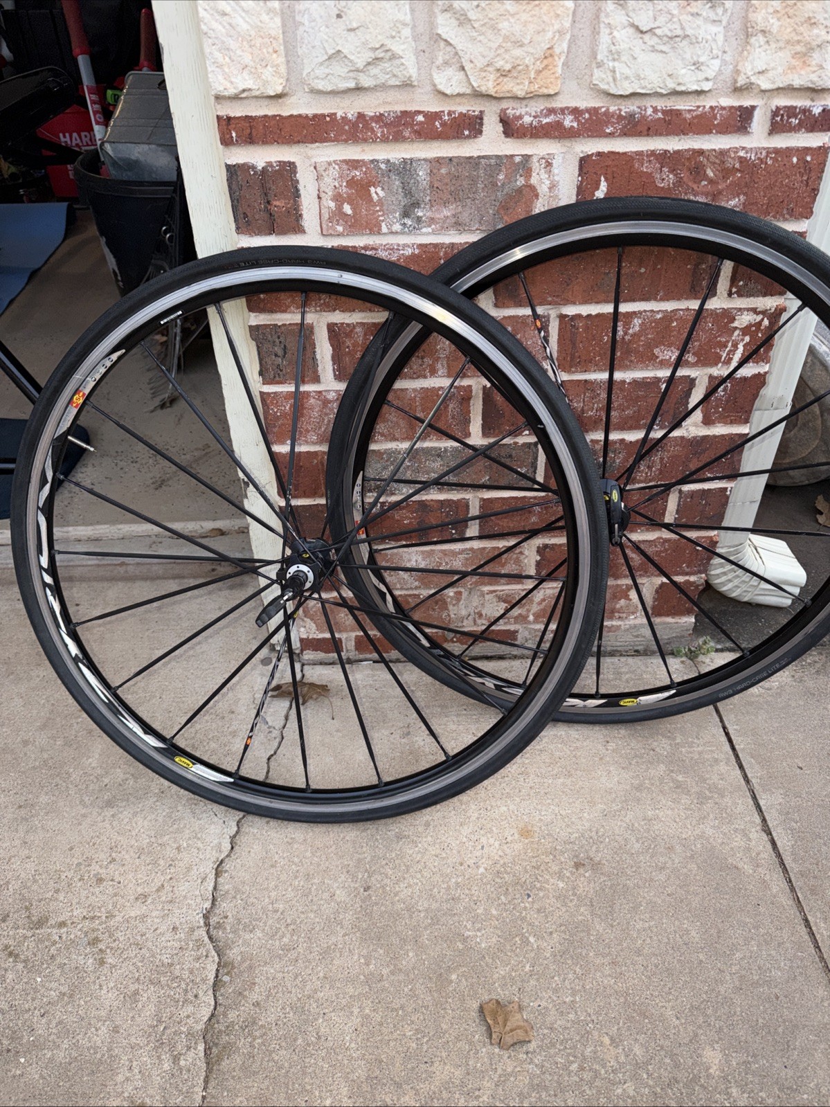 Mavic Ksyrium SSC Wheelset 700c Clincher Rim Brake QR Shiman