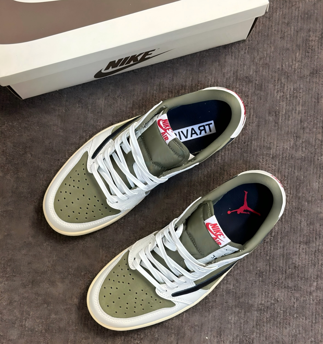 c*n様 Travis Scott x Nike Retro Low OG \