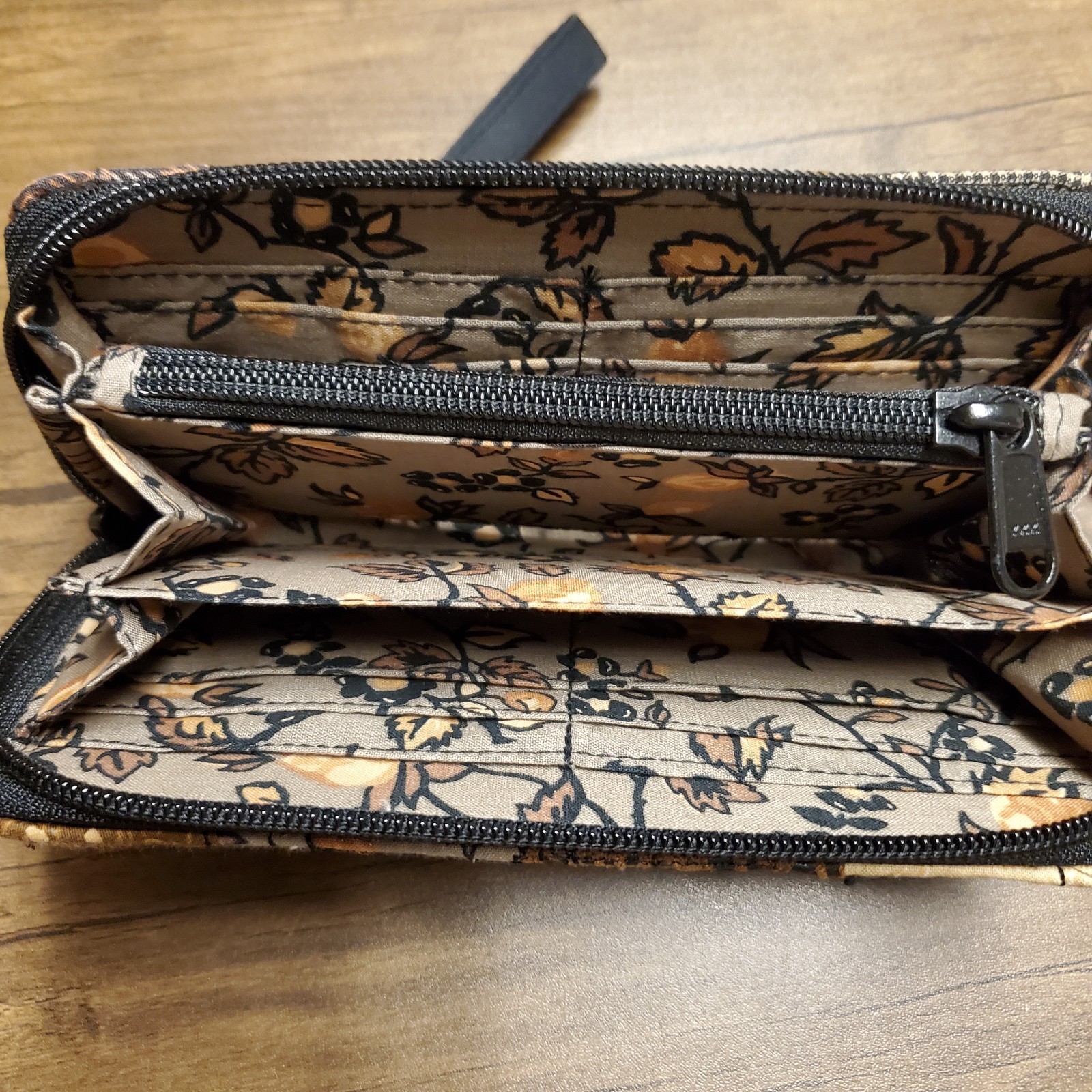 Donna Sharp Quilted Patchwork Zip Wallet Womens B… - image 4