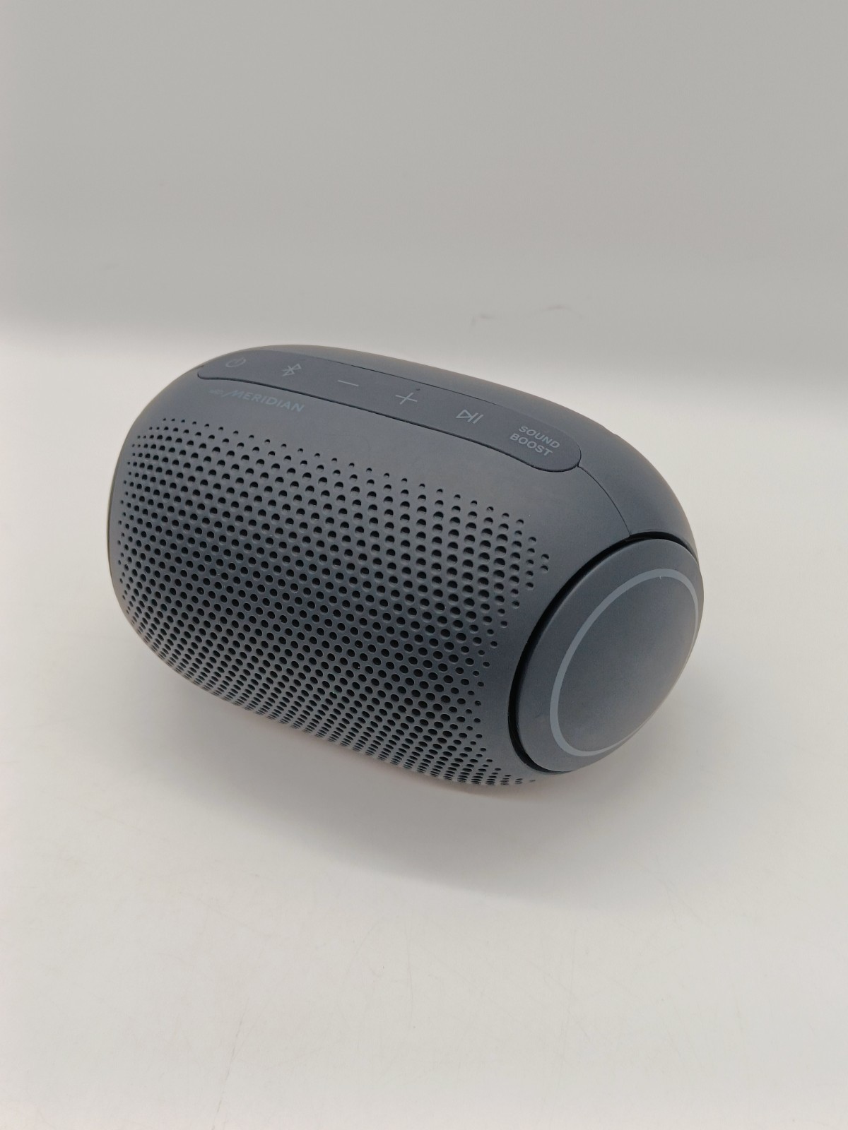 FAULTY LG PL2 XBOOM Go Bluetooth portable speaker jellybean IPX5 black READ