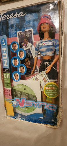 Teresa Exclusive NSYNC #1 Fan Barbie Doll 2000 Mattel #50536 damaged box