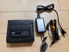 Sony GV-D200 Digital8 Video Walkman Hi8 8mm NTSC Player Recorder