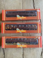 Hornby OO R483 B.R. Composite Coach X 2 & R484 B.R. Brake Composite X 1 (Maroon)