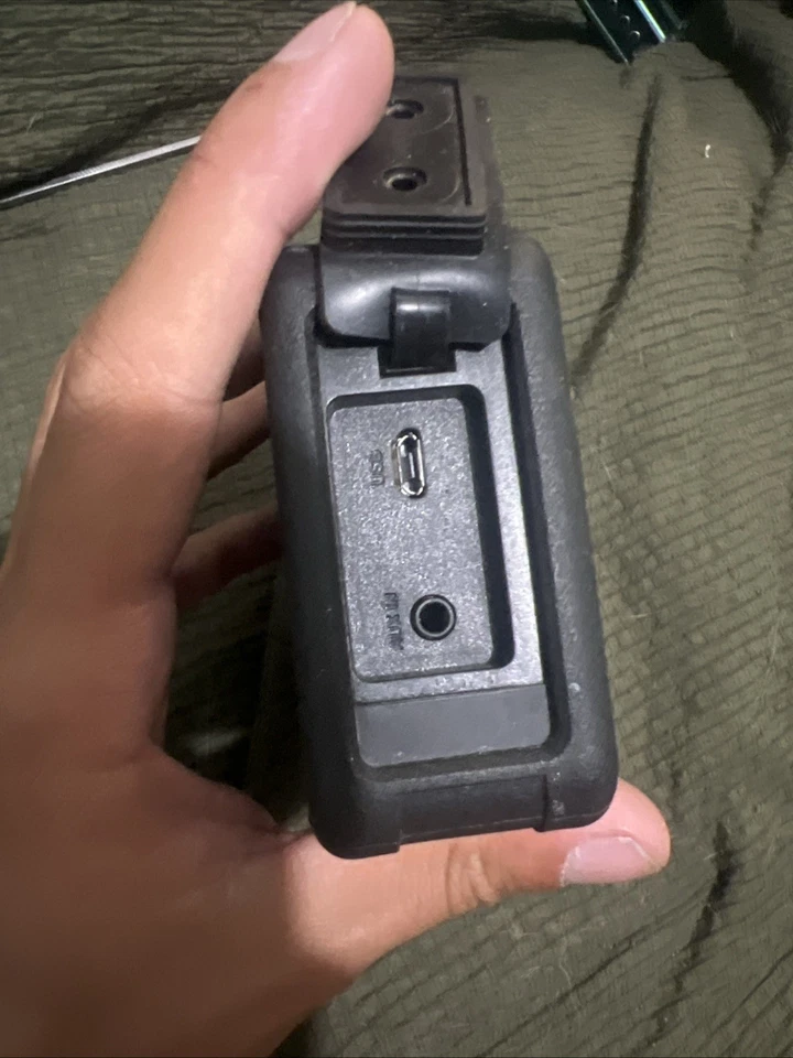 Blackweb Rugged Bluetooth Speaker - Image 3 of 4